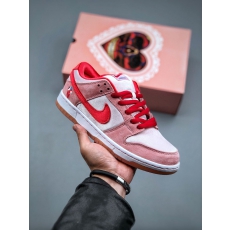 Nike Dunk SB Low Valentines Day